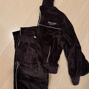 Sporty & Rich Chocolate Velour Set
